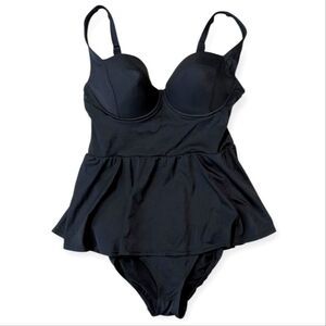 Torrid Womens Black Peplum One Piece Wire Bra Swimsuit Size 1X